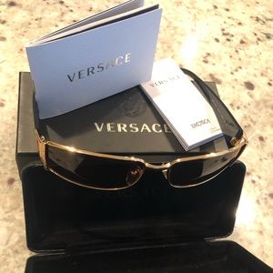 Versace Men’s Sunglasses Model VE2021